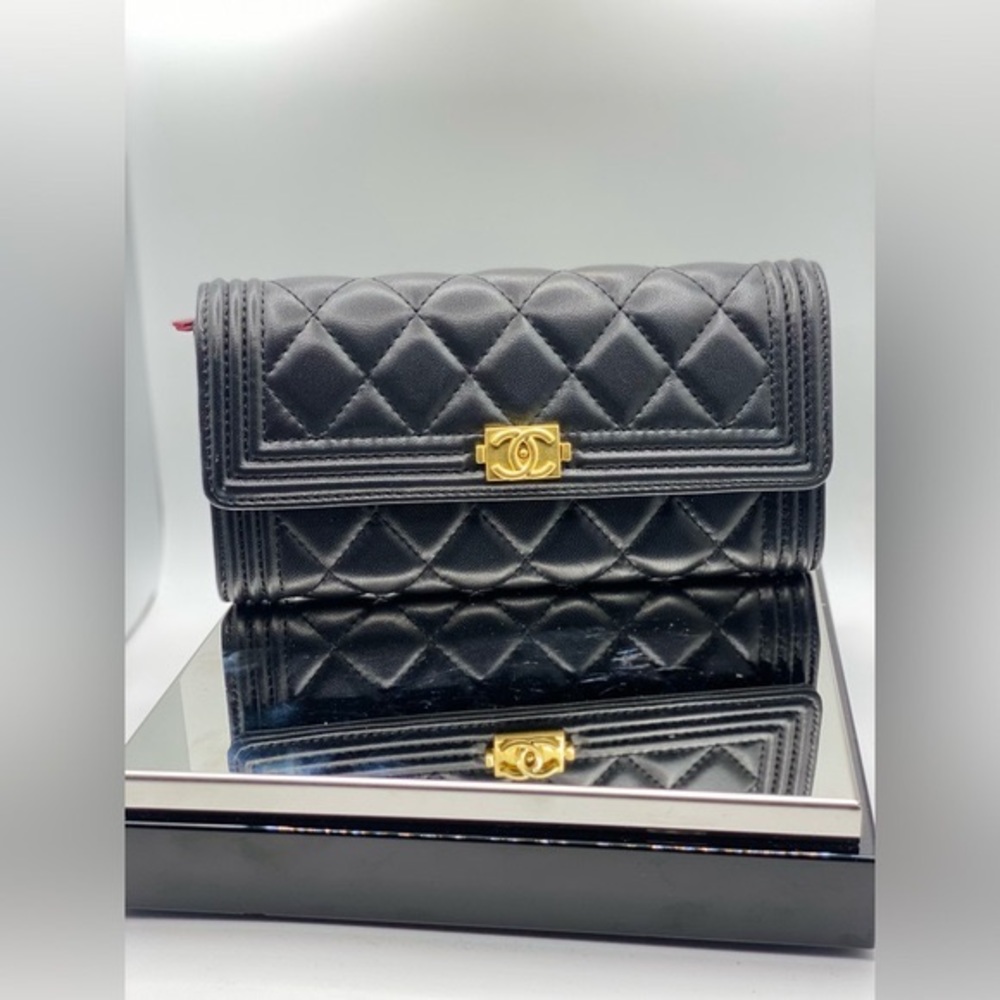 Chanel BOY Chanel Flap Wallet | Quilted Lambskin